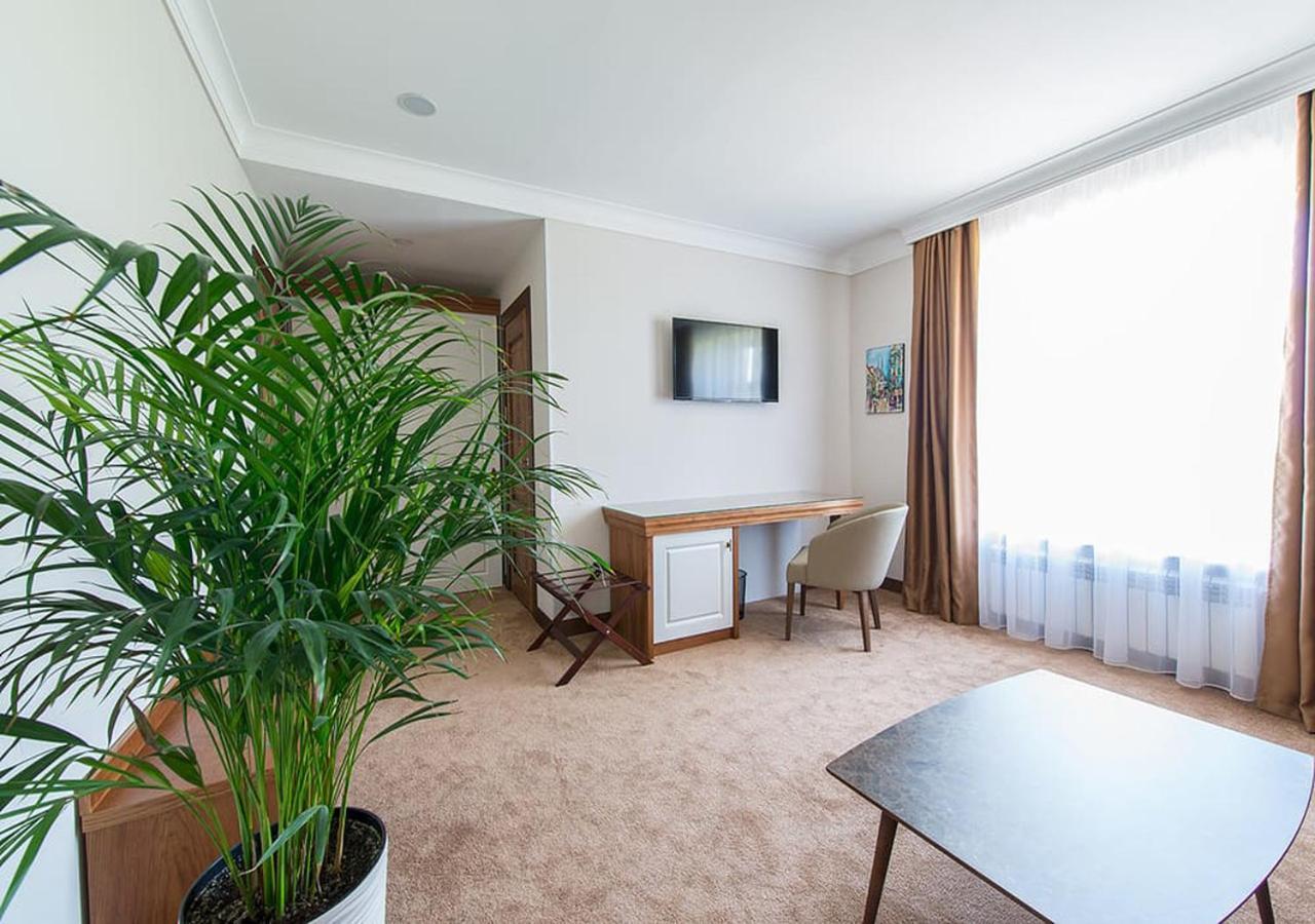 Boutique Hotel Kaspi Temirtau Exteriér fotografie